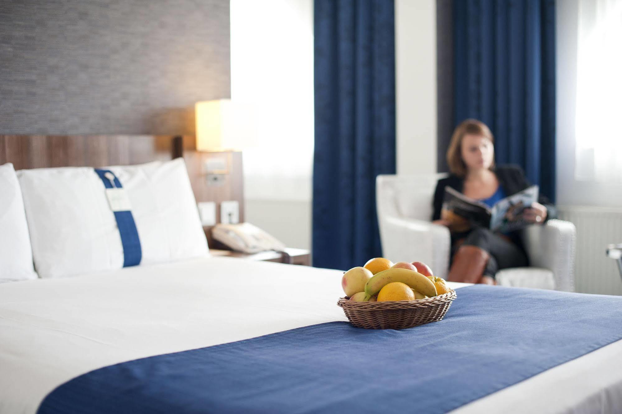 Hotel Port Of Moerdijk Dış mekan fotoğraf